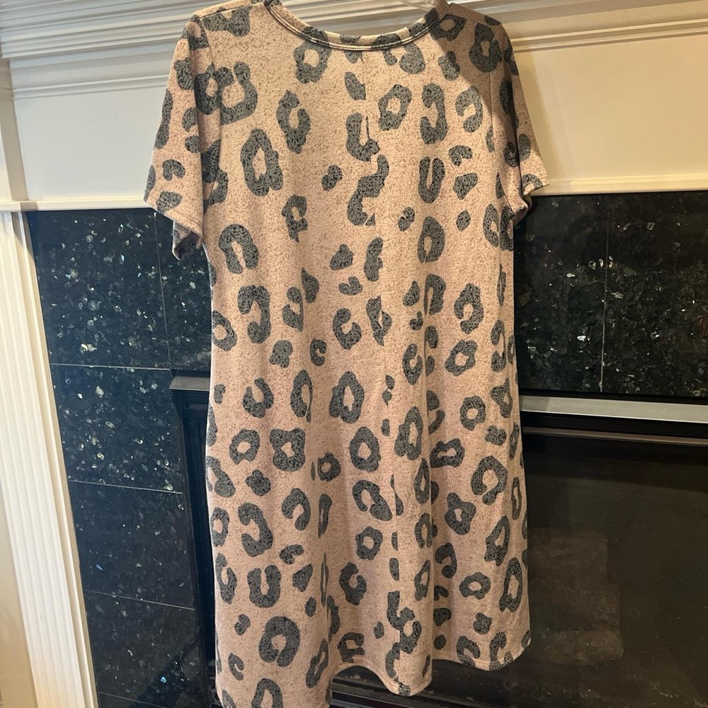 Crepas Leopard Print Short Sleeve Dress Sz M - Picture 3 of 3